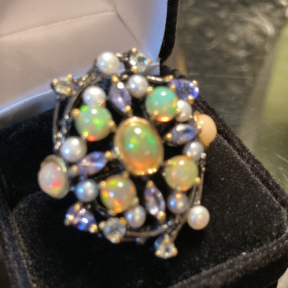 Genuine Natural Opals, Tanzanite & Pearls Ring - Picture 15 of 15